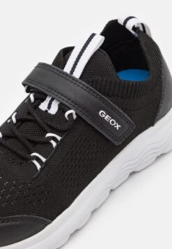 Geox J Spherica Unisex - Baskets Basses - Black -Geox 26f3f14a382a4922a7f39eef2080ec72